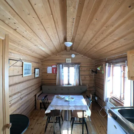 مكان تخييم Pukinsaaren *