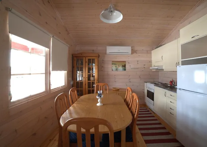 Pukinsaaren * Кристийнанкаупунки