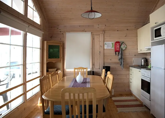 Pukinsaaren Кемпинг