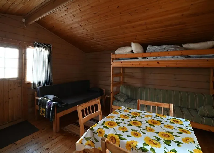 Pukinsaaren Кемпинг *